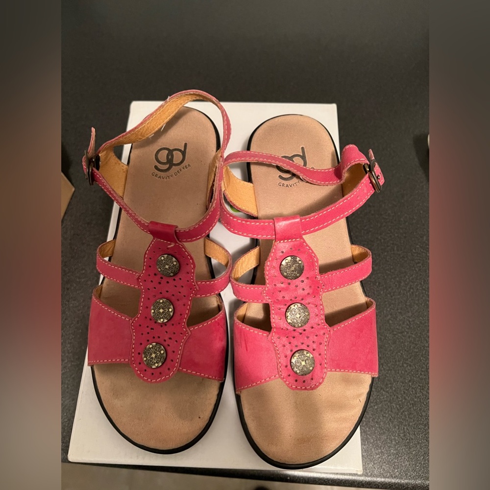 Gravity defyer shoes